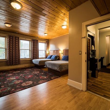 The Walnut Street Inn Bloomington Buitenkant foto