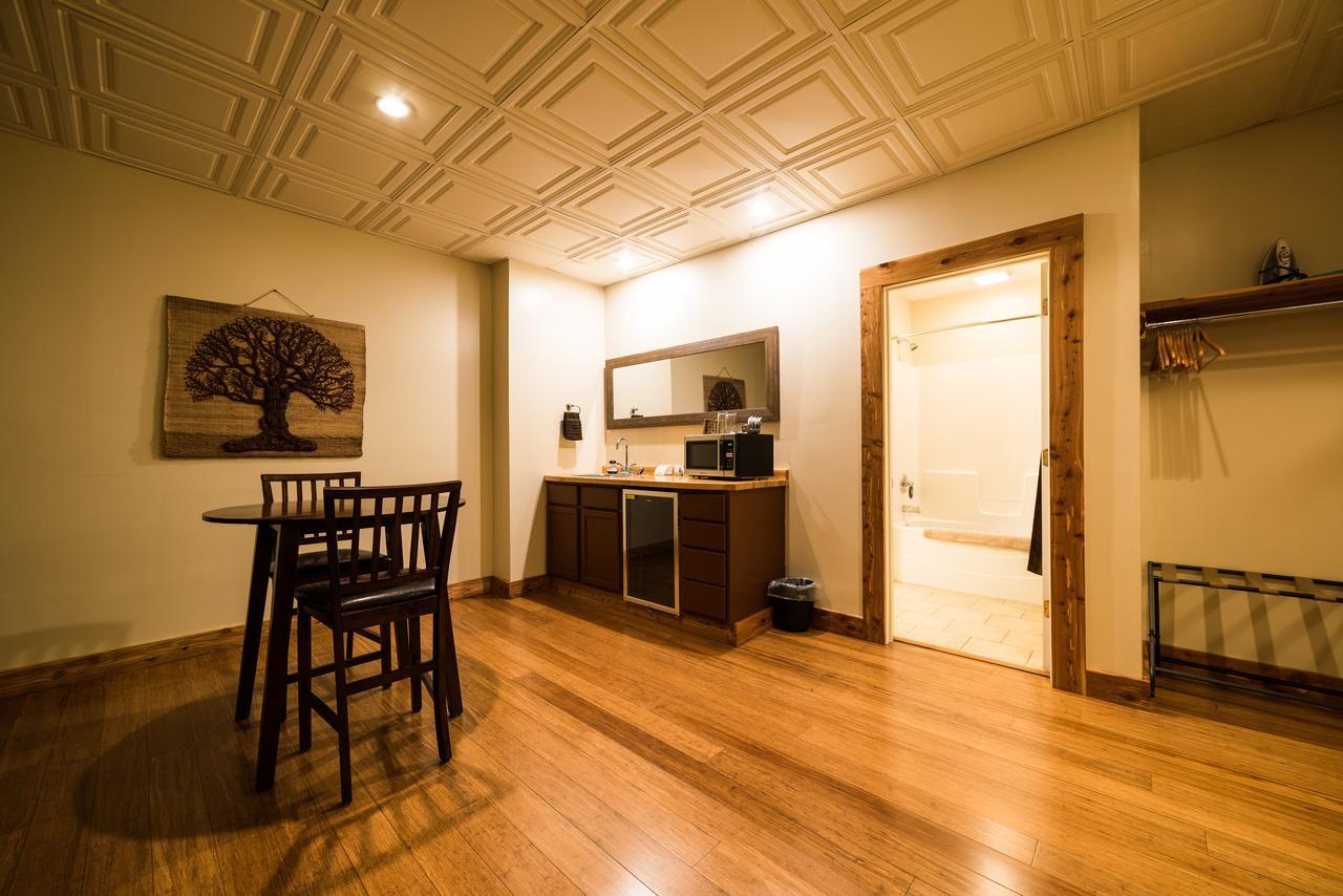 The Walnut Street Inn Bloomington Buitenkant foto