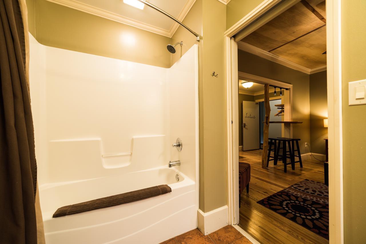 The Walnut Street Inn Bloomington Buitenkant foto